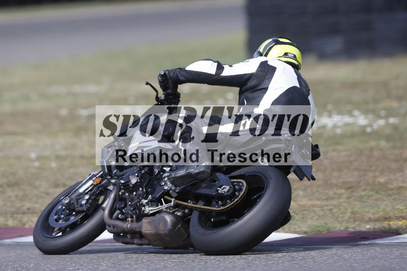 /37 09.08.2026  Pluess Motosport ADR/Freies Fahren/444